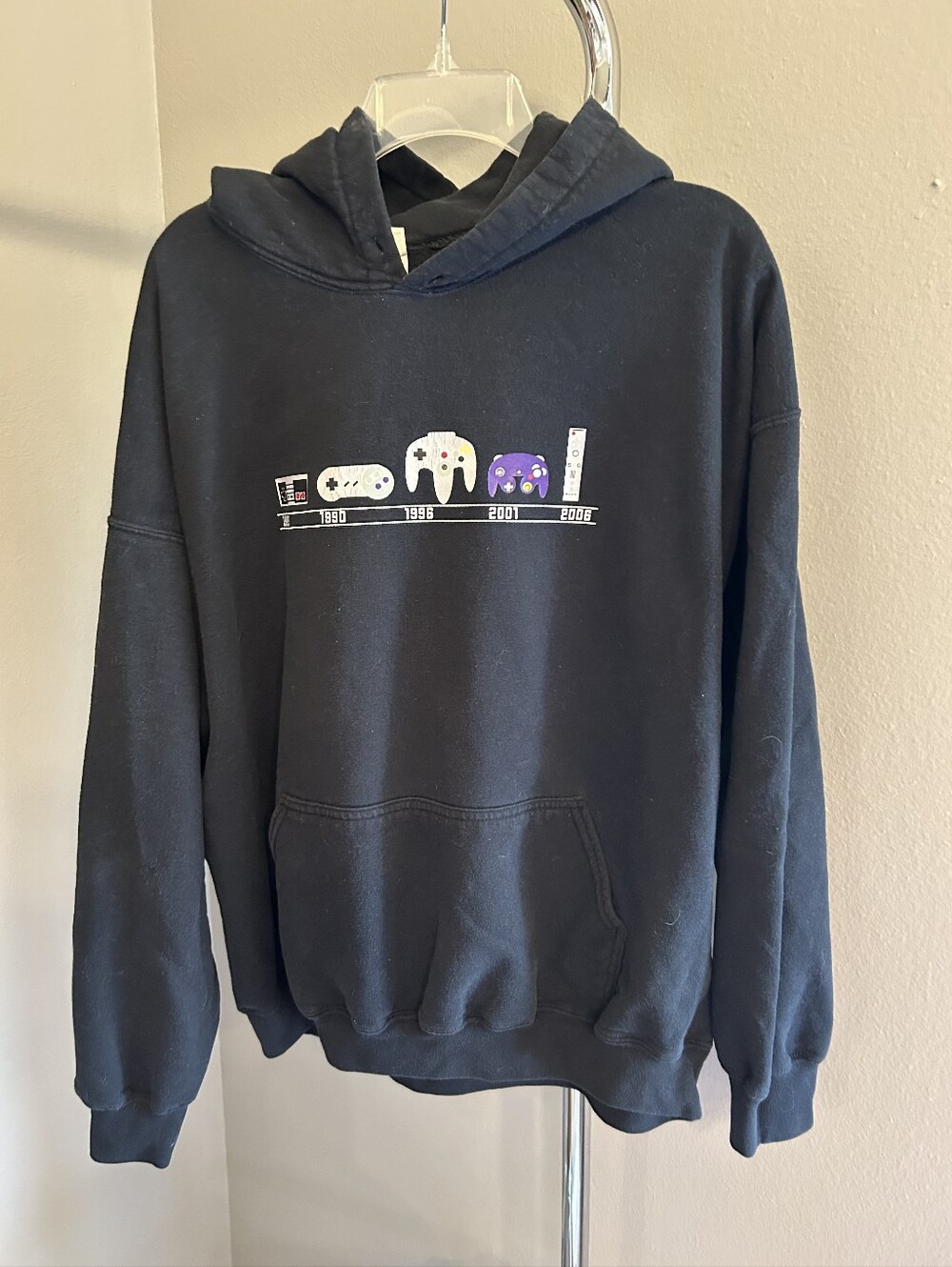 Y2K Gildan XL Evolution Of Nintendo Hoodie